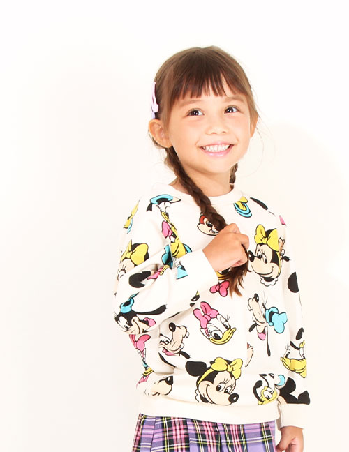 ディズニー こども服　親子コーデ　ミッキー　ミニー　トレーナー