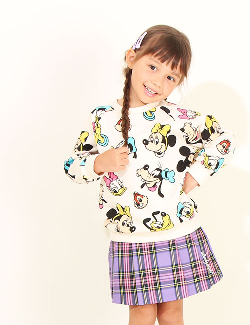 ディズニー こども服　親子コーデ　ミッキー　ミニー　トレーナー