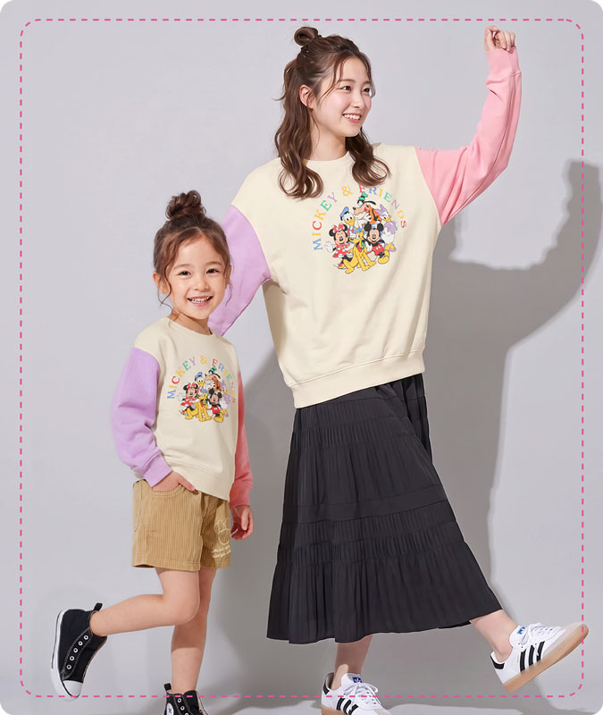 こども服　disneyマルチカラートレーナー