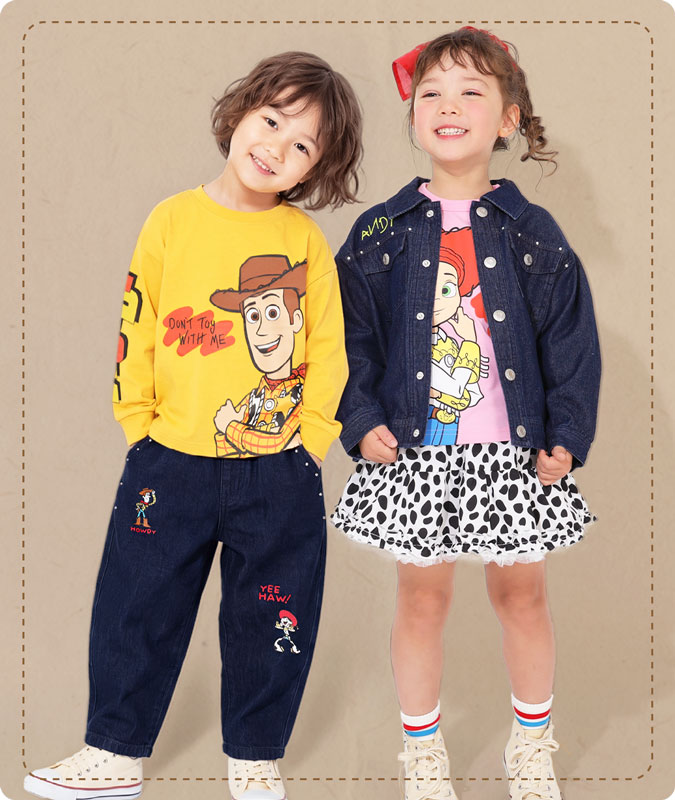 こども服　toy storyキャラクターロンT