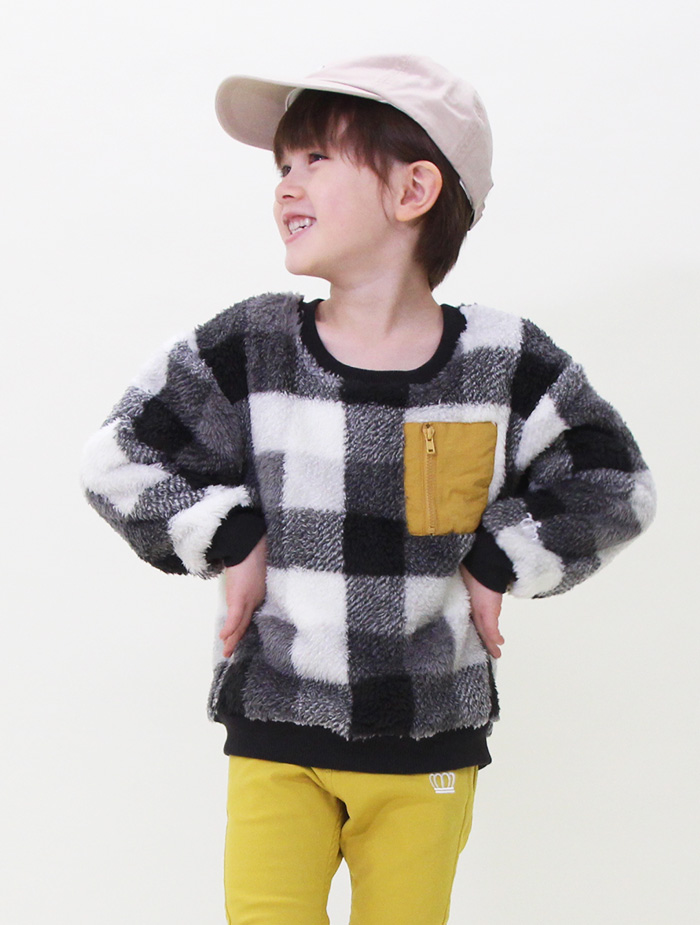 こども服　トレーナー